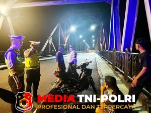 Pamapta Polres Seruyan Sambangi Warga, Imbau Cegah Premanisme dan Jaga Kamtibmas