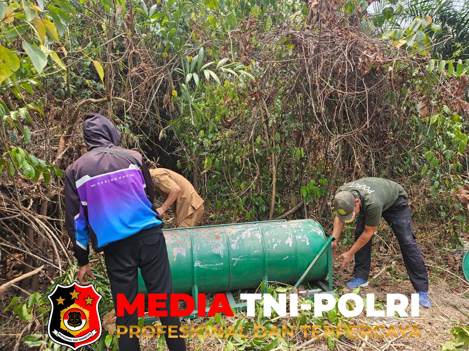 Beruang Madu - Beruang Madu Muncul di Permukiman Bagendang Permai, BKSDA Pasang Perangkap