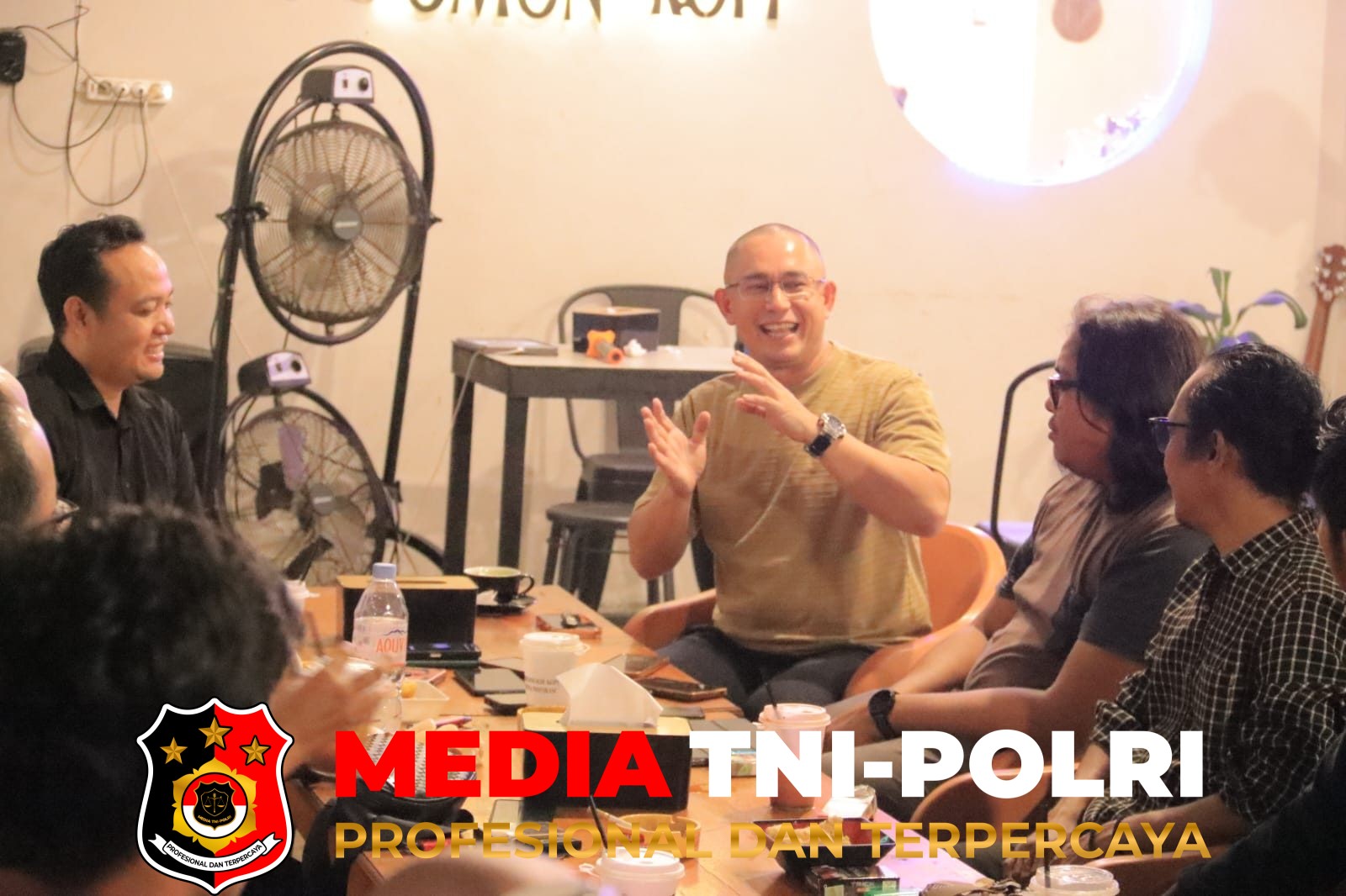 Karhutla - Ngopi Bareng Insan Pers, Kapolres Seruyan Bahas Sinergi Hadapi Karhutla dan Dampak Kemarau