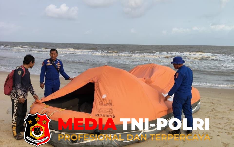 Lima Liferaft - Lima Liferaft Diduga Milik KM Virgo Transport 8 Ditemukan di Perairan Seruyan
