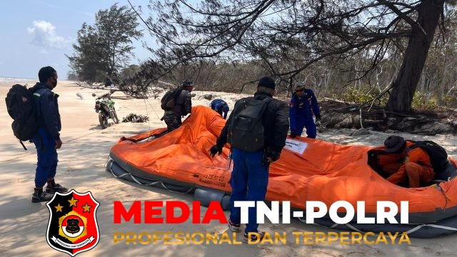 Terpadu Pesisir - Patroli Terpadu di Pesisir Seruyan Hilir, Tim Gabungan Amankan 6 Life Raft Diduga Milik Kapal Tenggelam KM Virgo Transport 8