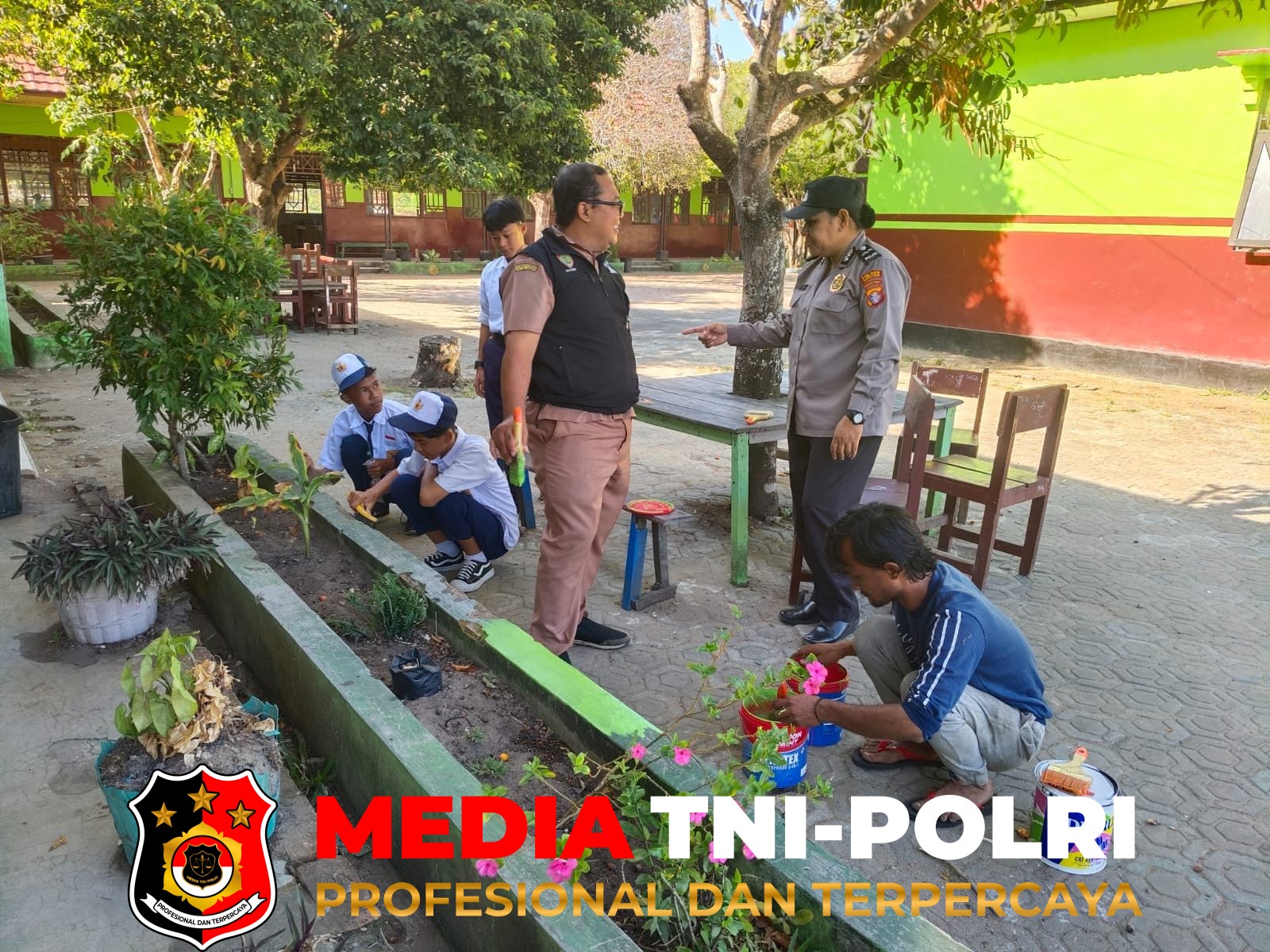 Polres Seruyan - Cegah Bullying hingga Narkoba, Satbinmas Polres Seruyan Edukasi Pelajar SMPN 2 Kuala Pembuang II