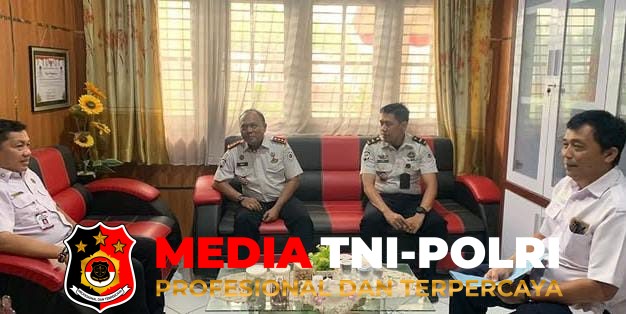 Lapas Sampit - Lapas Sampit Perkuat Sinergi dengan Dinas Pertanian Kotim, Kembangkan Budidaya Ayam Petelur bagi WBP