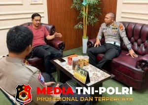 Satlantas Polres Pringsewu Jalin Sinergi dengan Dinas Kominfo dalam Penguatan Digitalisasi dan Edukasi Disiplin Berlalu Lintas