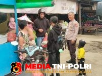Warga Tengah - Warga Tengah Belanja Disambangi Polisi, Pesan Tegas Waspada Jambret!