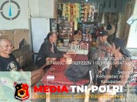 Polsek Air - Patroli Siang Polsek Air Besar, Polisi Sapa Warga Sekaligus Ingatkan Bahaya Karhutla