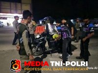 Polsek Tanjung - Personil Gabungan Polsek Tanjung Raya dan Sat Pol PP Mesuji Laksanakan Patroli dan KRYD di Simpang Empat Desa Brabasan