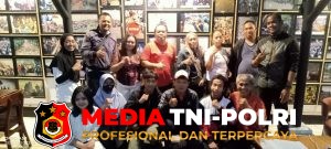 Silaturahmi Ketum - Silaturahmi, Ketum POSPERA Mustar Bona Ventura Temu Langsung Orang Tua dan Mahasiswa Penerima KIP-Kuliah Binaan POSPERA PAC Koja