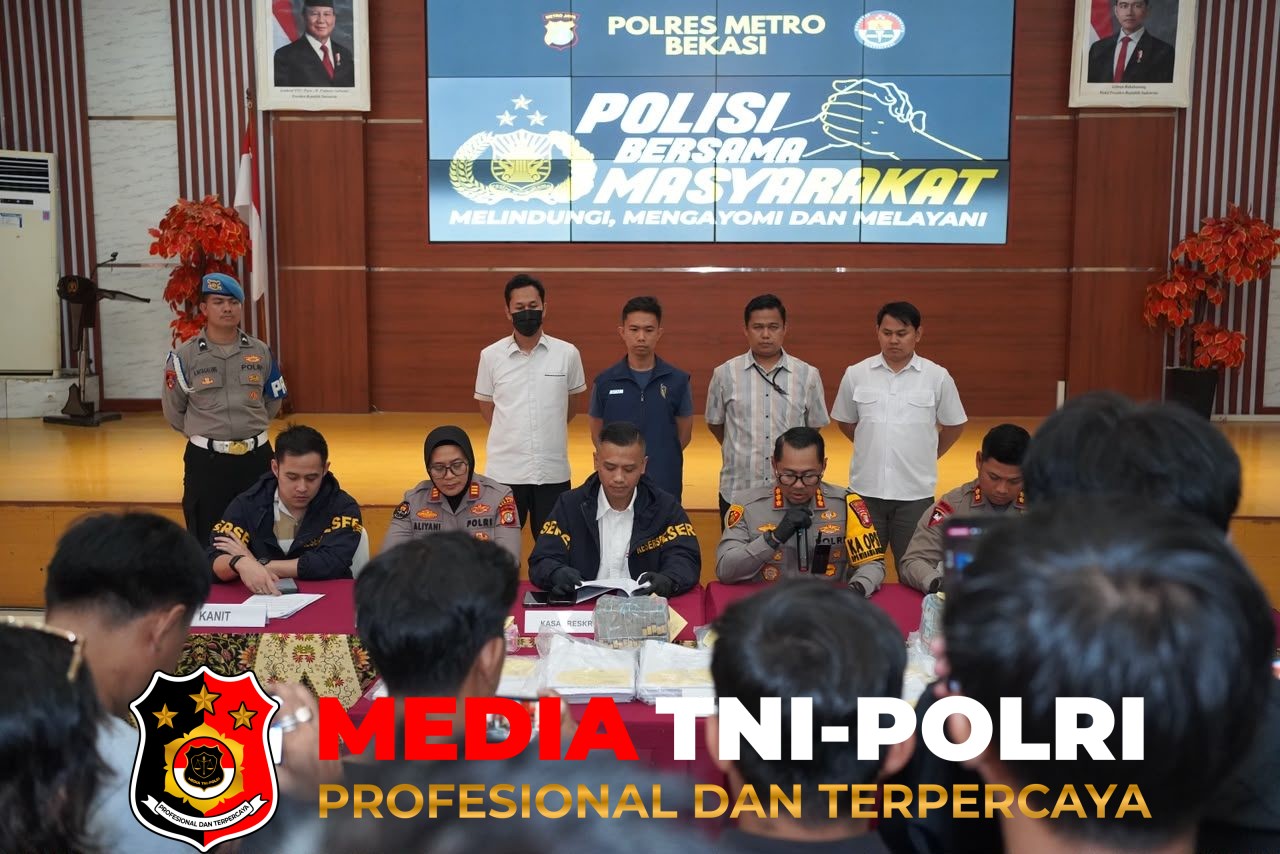 Polres Metro Bekasi - Dugaan Korupsi Dana KUR Bank BJB Rugikan Negara Rp3,92 Miliar, Unit Krimsus Polres Metro Bekasi Ungkap Tiga Tersangka