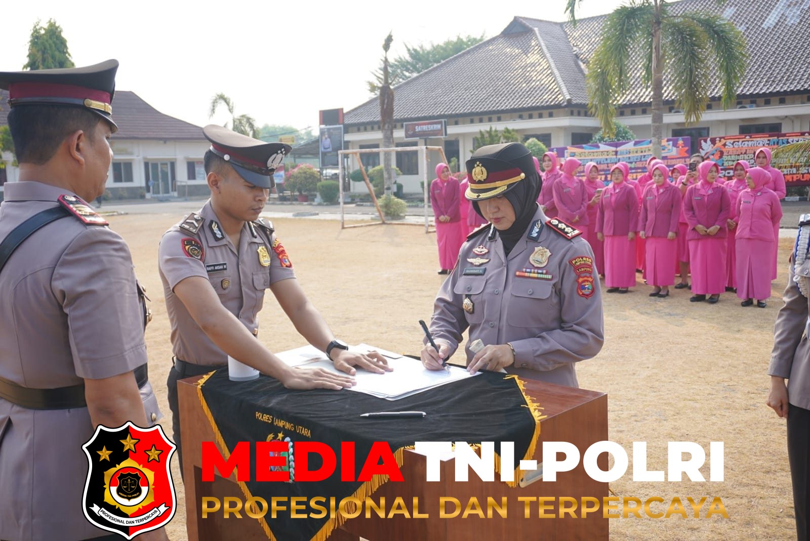 Kapolres Lampung - Kapolres Lampung Utara Pimpin Sertijab Sejumlah PJU dan Kapolsek Jajaran