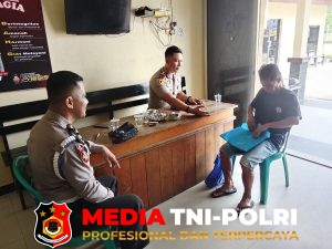Respon Cepat SPKT Polsek Mempawah Hulu, Kapolsek Berikan Pelayanan Humanis dan Gratis kepada Masyarakat