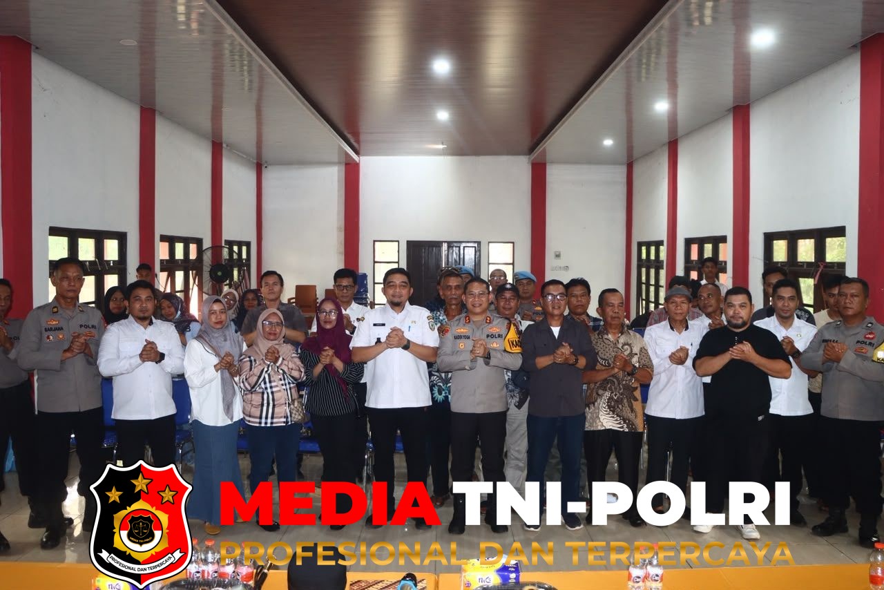 Kapolres Kotim - Kapolres Kotim Gelar Kumpul Bersama Masyarakat Kelurahan Baamang Barat
