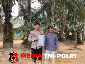 Sosialisasikan Larangan Karhutla, Pospol Batu Agung Sambangi Warga Desa