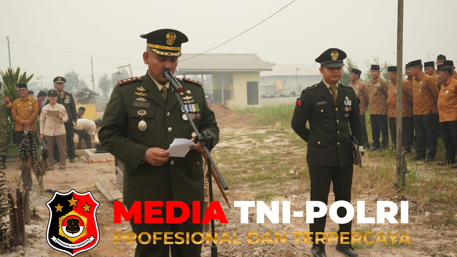 Dandim 1015 - Dandim 1015/Sampit Pimpin Upacara Pemakaman Secara Militer Almarhum Pratu Sugiono
