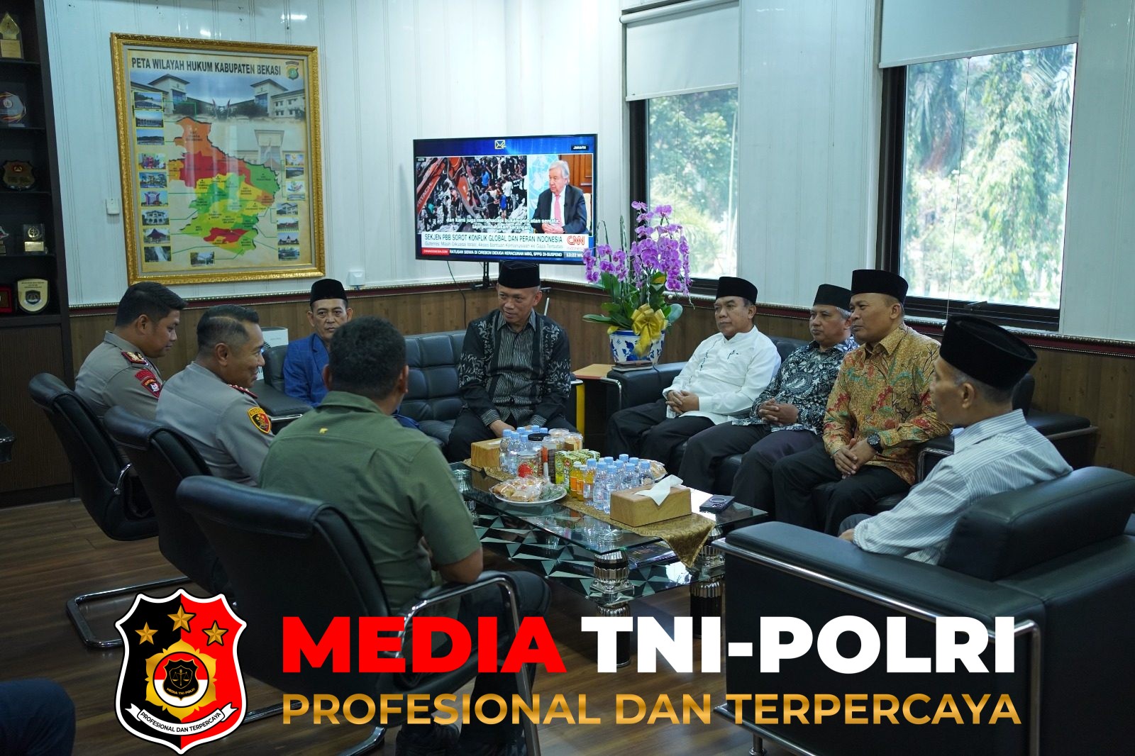 Kapolres Metro - Kapolres Metro Bekasi Terima Silaturahmi MUI Kabupaten Bekasi, Perkuat Sinergi Ulama dan Umaro dalam Menjaga Kamtibmas