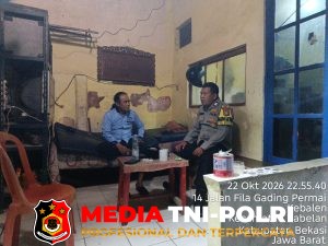 Binsiskamling di Kebalen, Bhabinkamtibmas Ajak Warga Aktifkan Kembali Poskamling