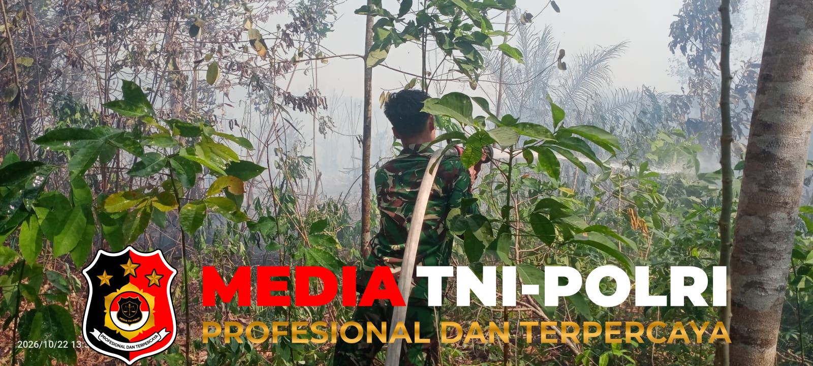 Kodim 1015/Sampit - Personel Standby On Call Kodim 1015/Sampit Laksanakan Pembasahan Pasca Karhutla