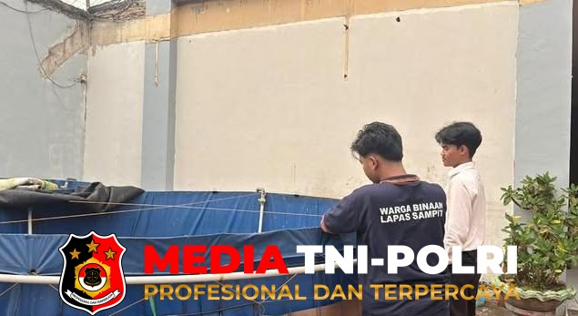 Ketahanan Pangan - Panen 40 Kilogram Lele, Lapas Sampit Dukung Ketahanan Pangan dan Pembinaan WBP