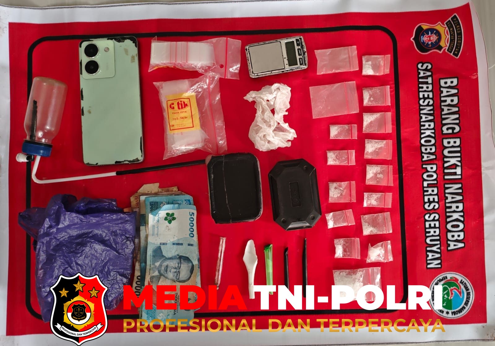 Polres Seruyan - Satresnarkoba Polres Seruyan Amankan 14 Paket Diduga Sabu dari Kamar Rumah Warga di Rungau Raya
