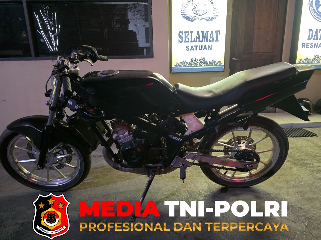 Polres Kotim - Sabu 10,18 Gram Dibalut Tisu di Kantong Celana Sdr R W Dibekuk Satresnarkoba Polres Kotim
