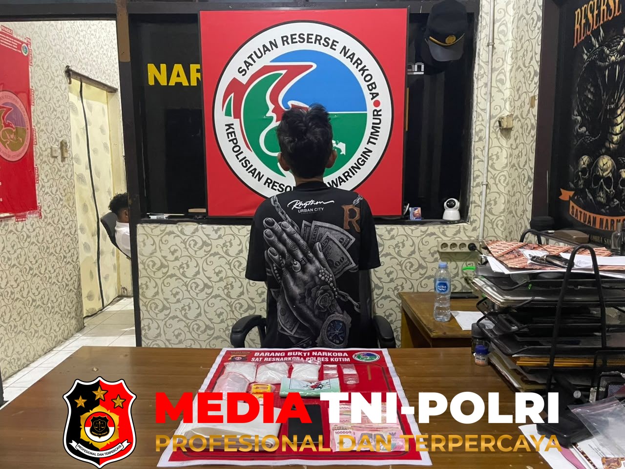Polres Kotim - Satresnarkoba Polres Kotim Gulung Bandar Sabu, 306,7 Gram Sabu berhasil diamankan