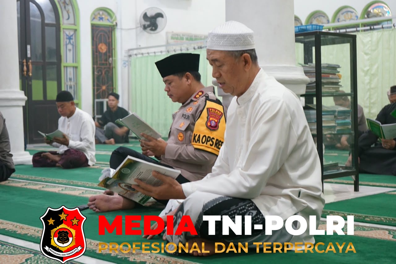 Polres Barsel - Subuh Keliling di Delapan Masjid, Polres Barsel Ajak Masyarakat Jaga Kamtibmas