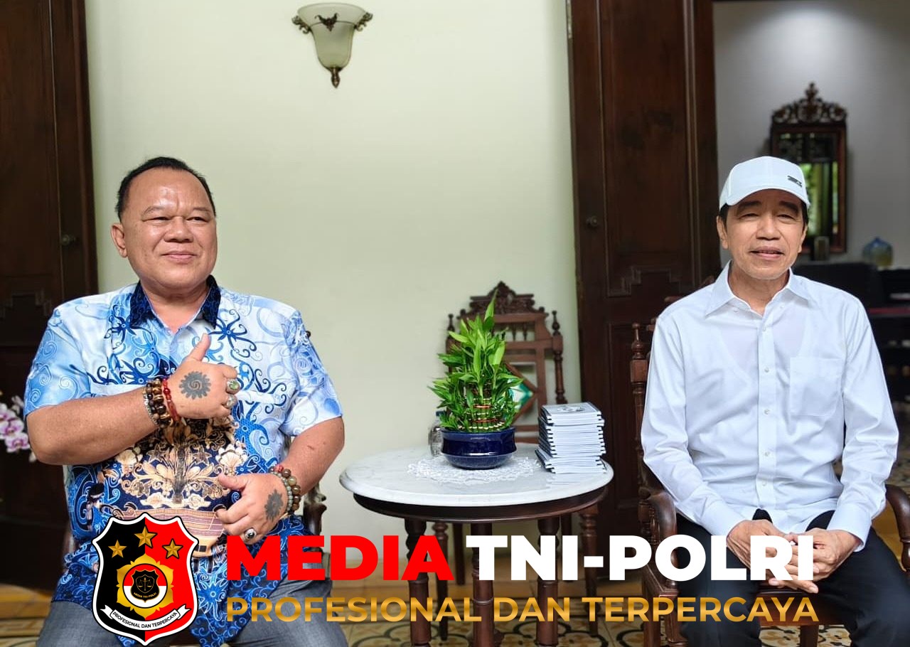 Dias Manthongka - Dias Manthongka, SH., MH., Bersilaturahmi dengan Jokowi di Solo, Doakan Kesehatan dan Pengabdian untuk Bangsa