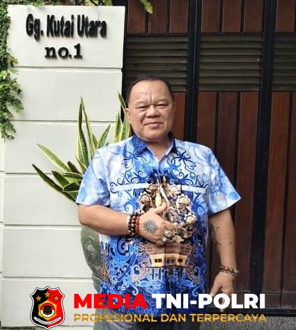 Dias Manthongka - Dias Manthongka, SH., MH., Bersilaturahmi dengan Jokowi di Solo, Doakan Kesehatan dan Pengabdian untuk Bangsa